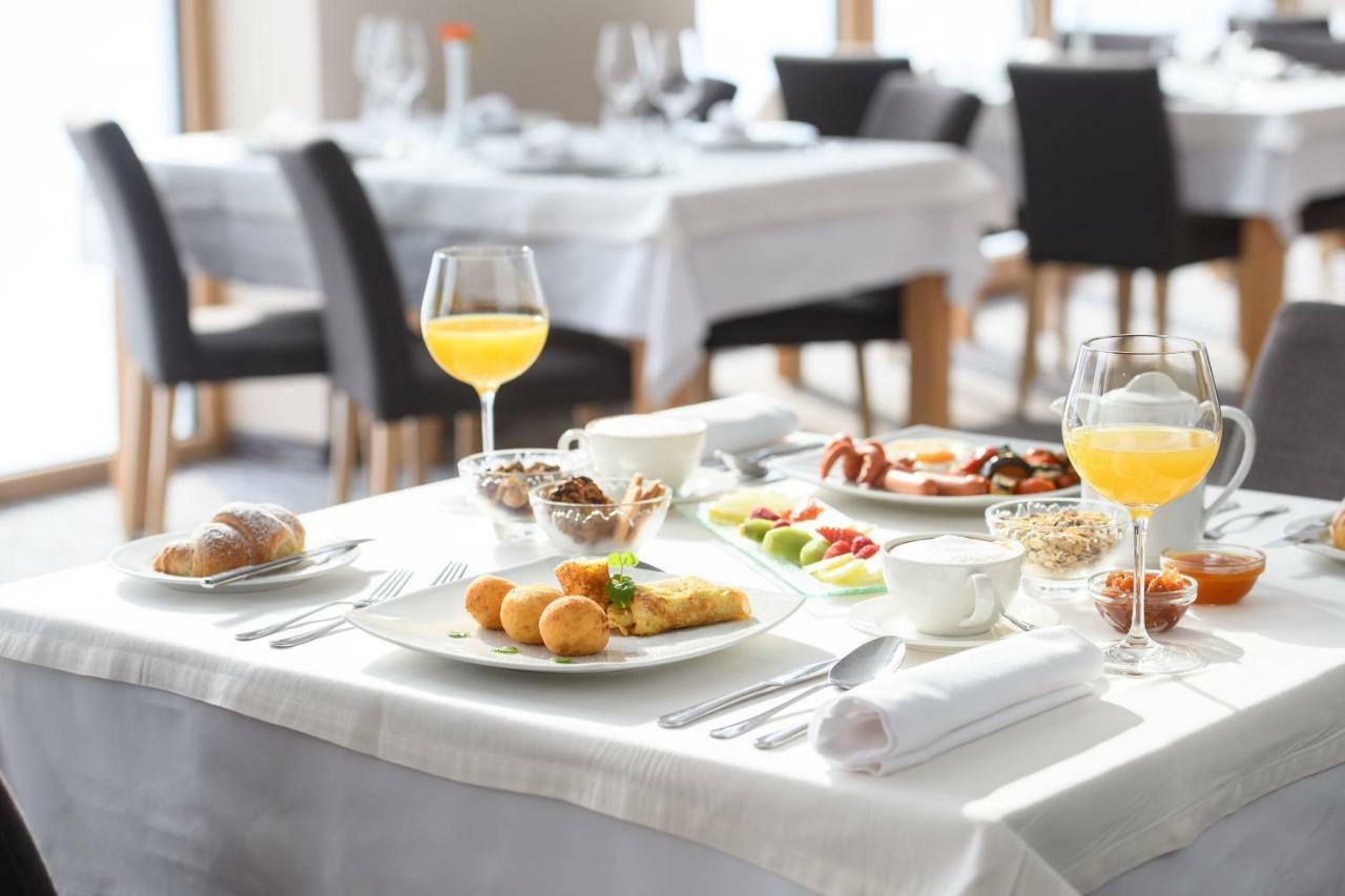 Wellness Hotel Montis 모지례 외부 사진